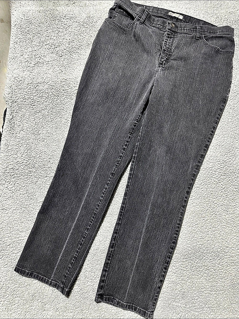 Lee Classic Fit Straight Leg Straight Leg Jeans in Black Size 8